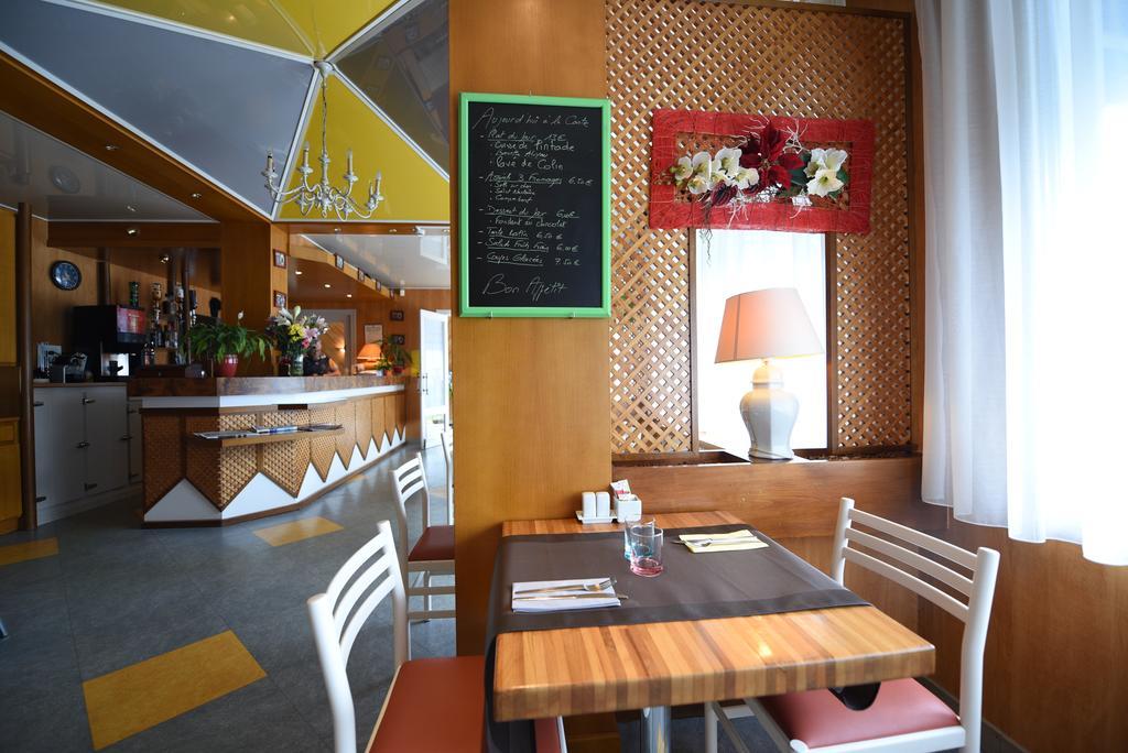 Hotel Continental Vierzon Dış mekan fotoğraf